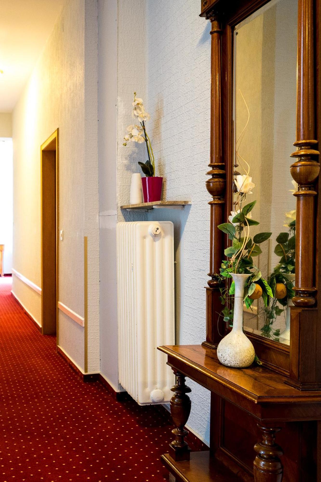 Trip Inn Parkhotel บัดเอมส์ ภายนอก รูปภาพ