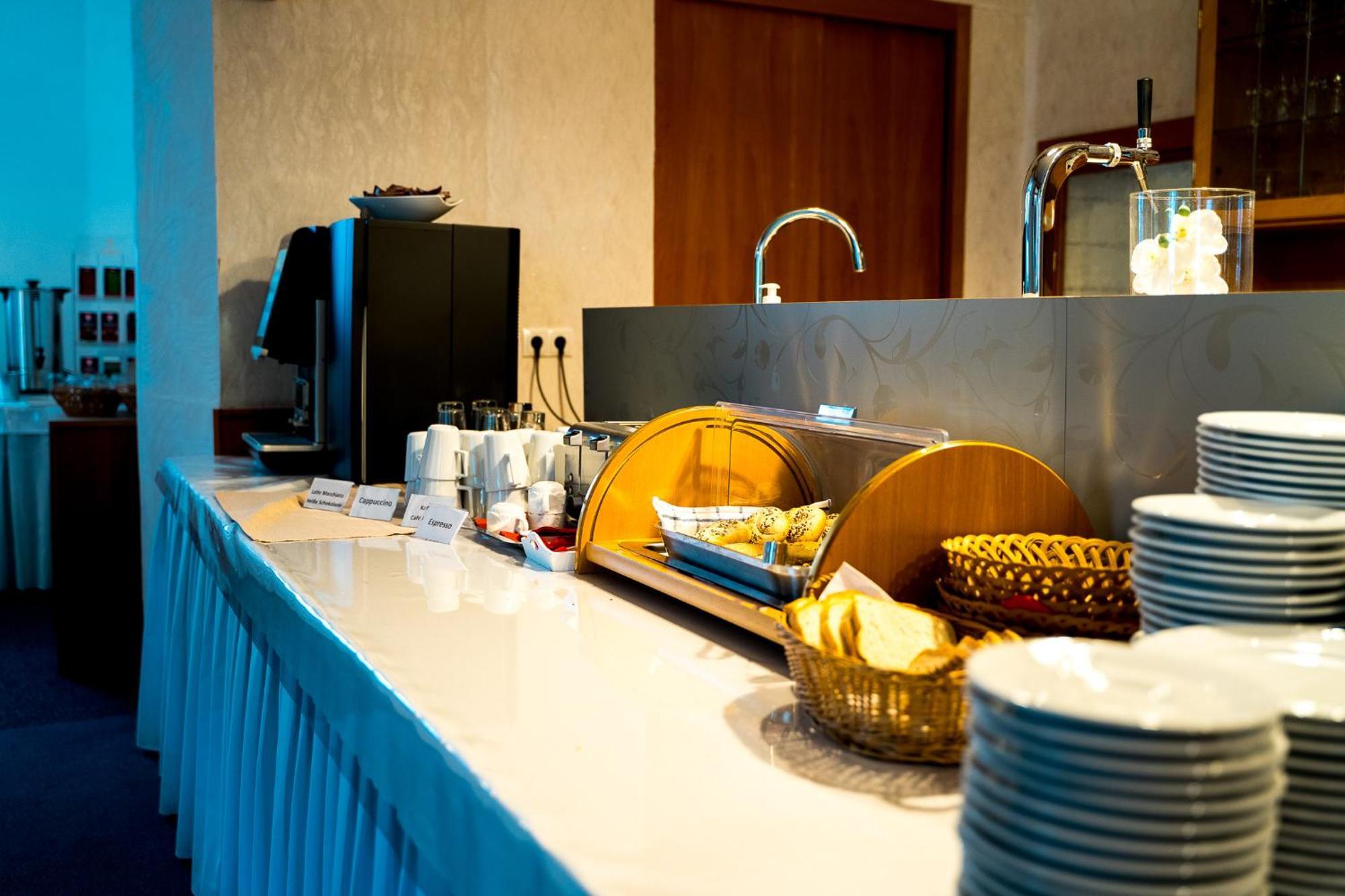 Trip Inn Parkhotel บัดเอมส์ ภายนอก รูปภาพ